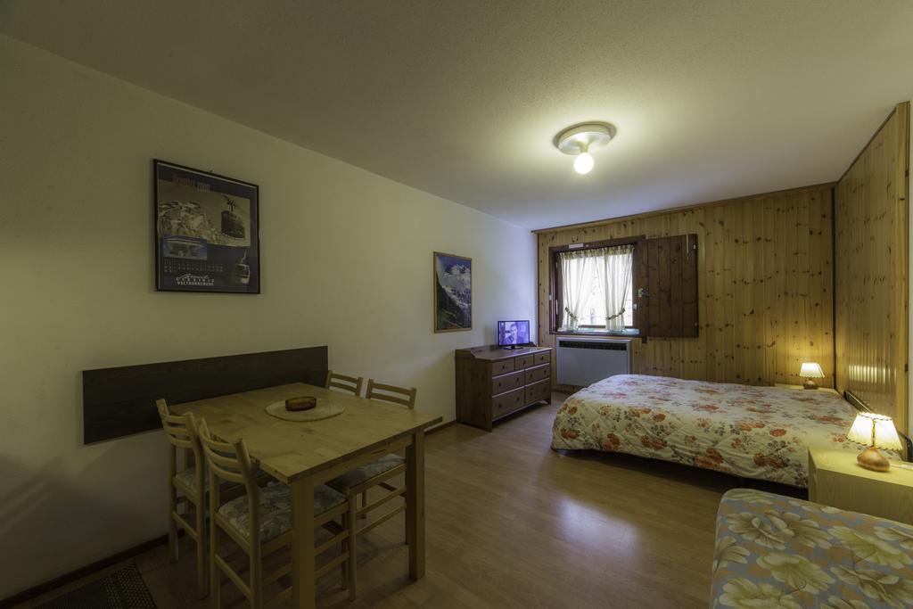 ברויל-קרוויניה Residence Petit Tibet מראה חיצוני תמונה