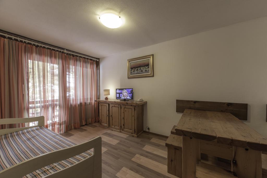 ברויל-קרוויניה Residence Petit Tibet מראה חיצוני תמונה